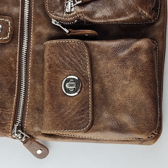 ROOTS Tan Leather Vintage Crossbody Bag Purse Multi Pockets Adjustable Strap - Picture 4 of 16